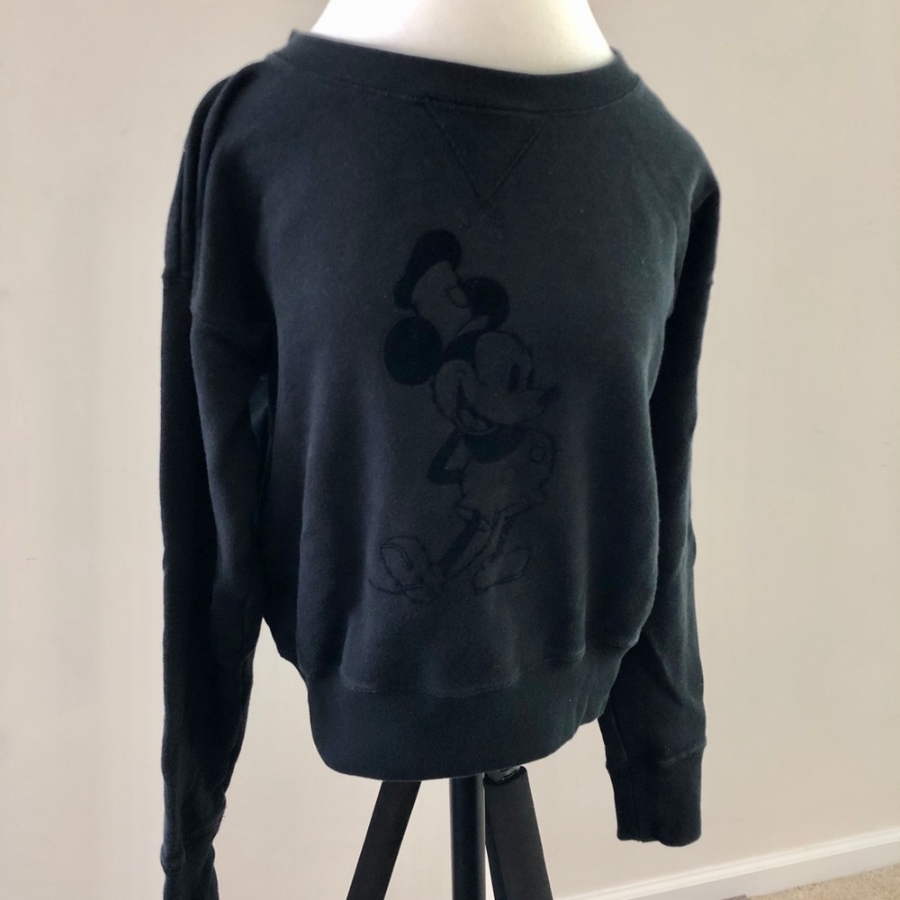 UNIQLO NEW Black Mickey Mouse Cropped Crewneck